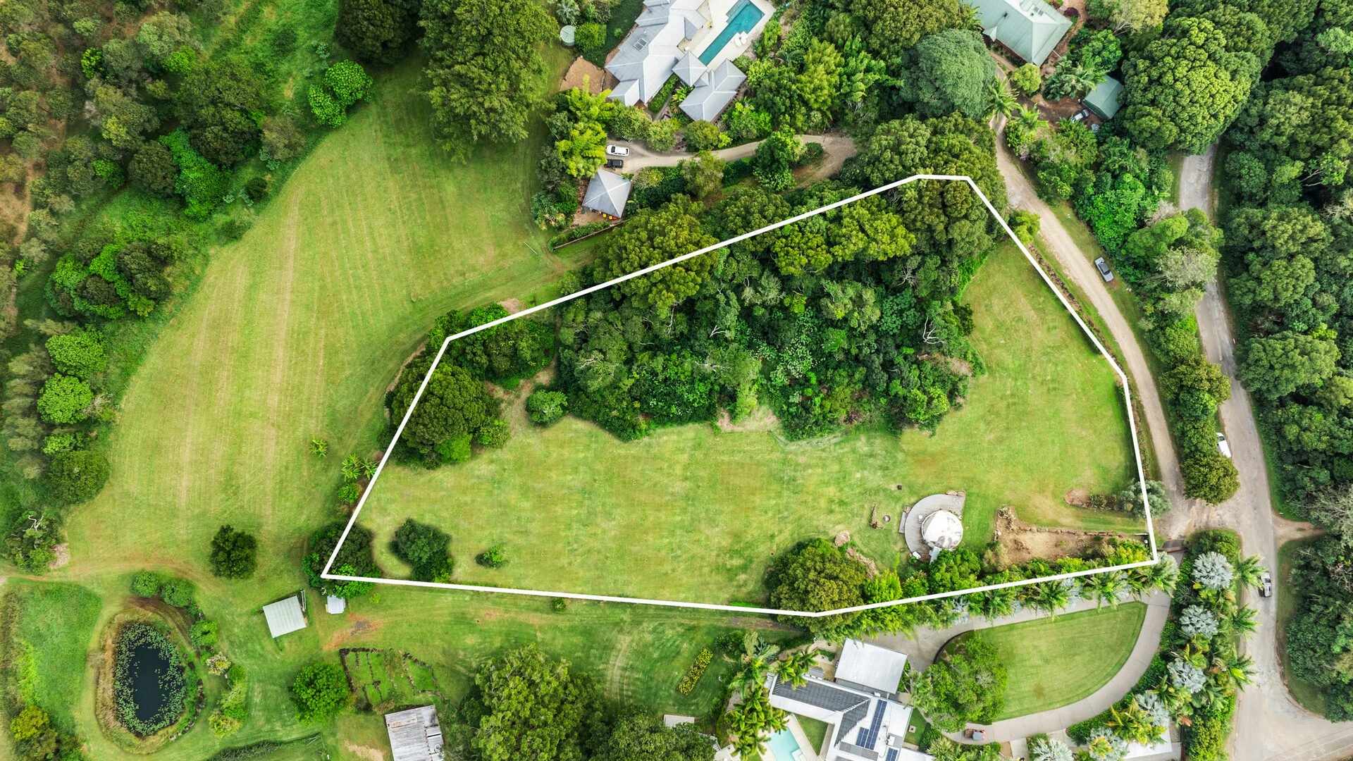 Sold - 128 Grays Lane - New Property in Tyagarah - Real Estate by Ollie Charkos