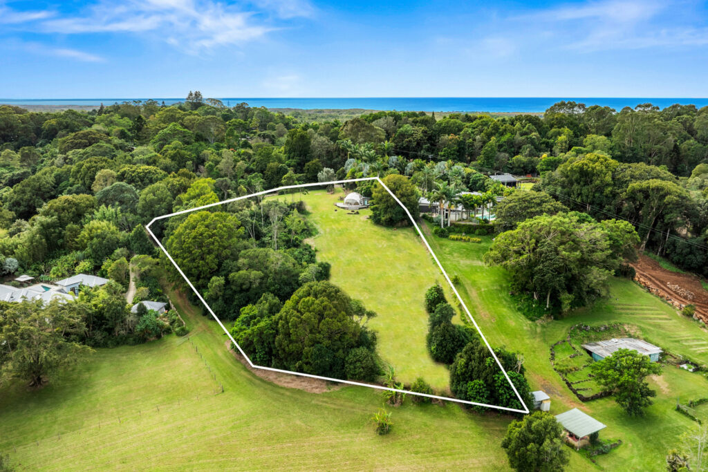 Sold - 128 Grays Lane - New Property in Tyagarah - Real Estate by Ollie Charkos
