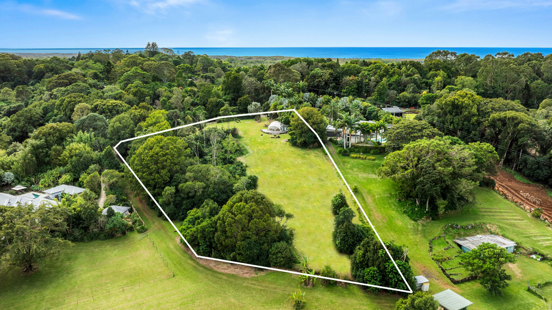 Sold - 128 Grays Lane - New Property in Tyagarah - Real Estate by Ollie Charkos