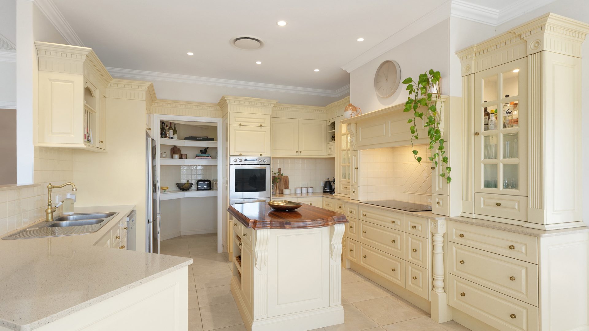 Sold - 15 Roder Place - New Property in Richmond Hill - Real Estate by Bill Johnston