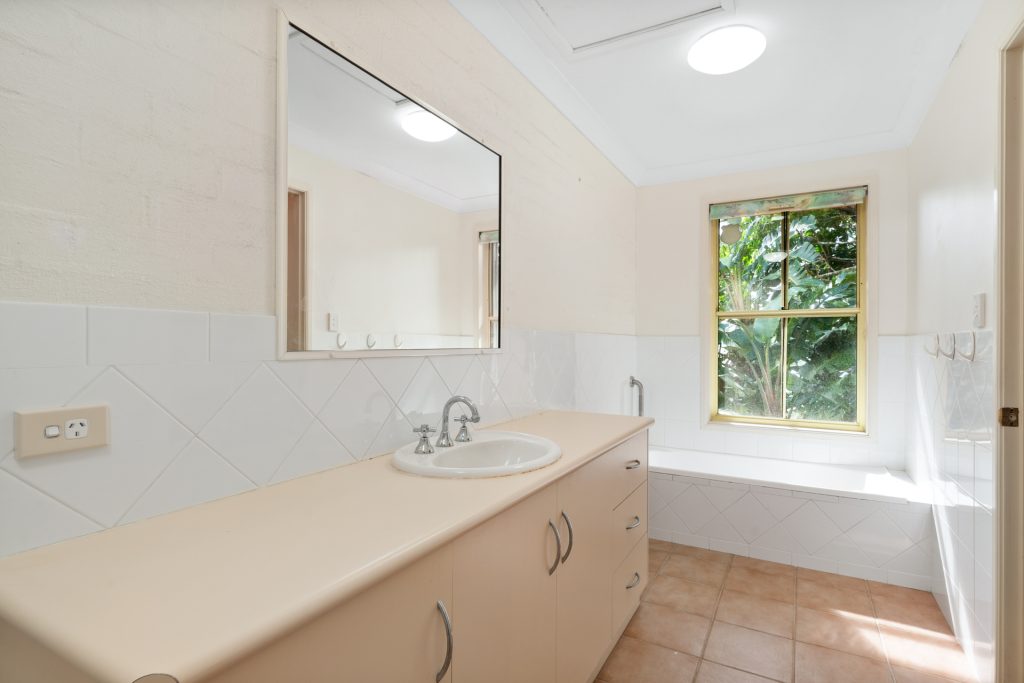 Sold - 5/7 Oceanside Place - New Property in Suffolk Park - Real Estate by Ollie Charkos