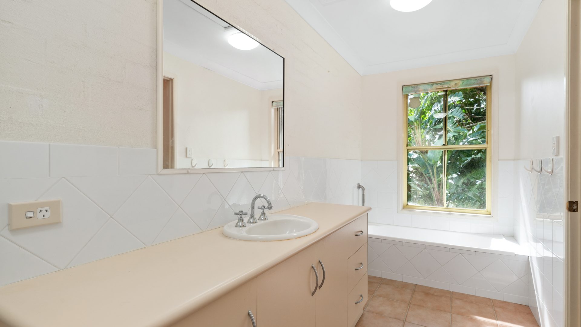Sold - 5/7 Oceanside Place - New Property in Suffolk Park - Real Estate by Ollie Charkos