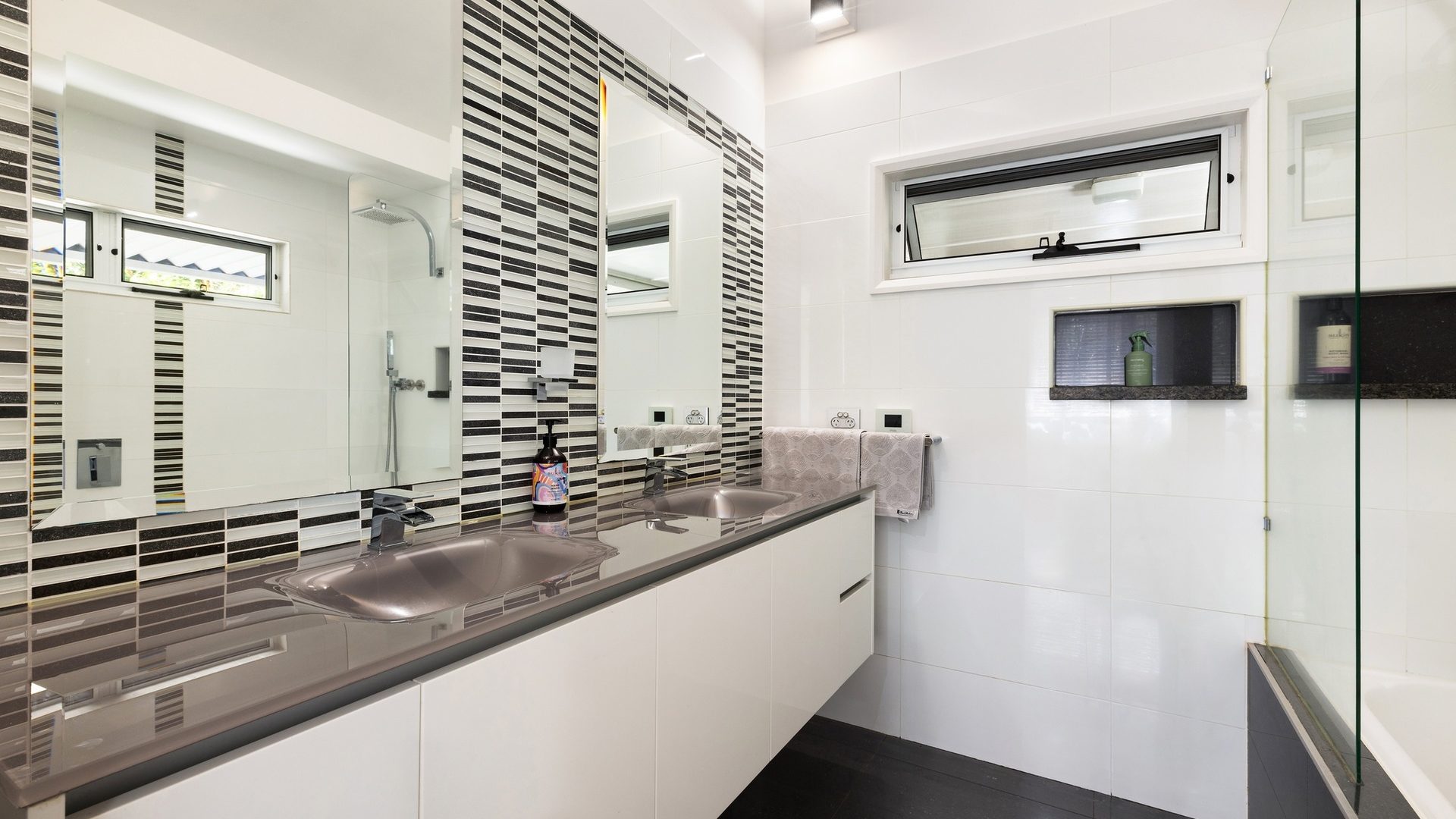 Sold - 23 Coolamon Scenic Drive - New Property in Mullumbimby - Real Estate by Tezu Harrison