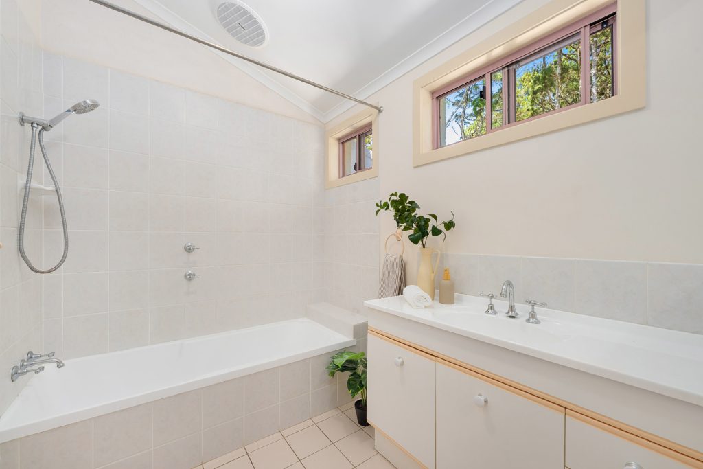 Sold - 2/42-44 Armstrong Street - New Property in Suffolk Park - Real Estate by Ian Daniels