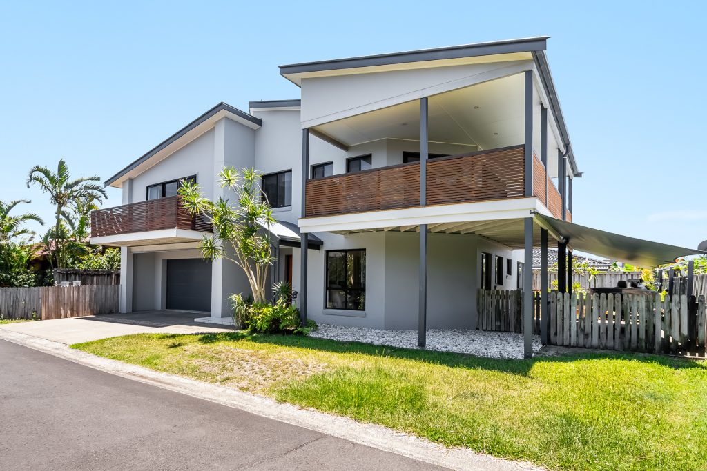 Sold - 2/7 Megan Crescent (access Via Dodge Lane) - New Property in Lennox Head - Real Estate by Graham Houston