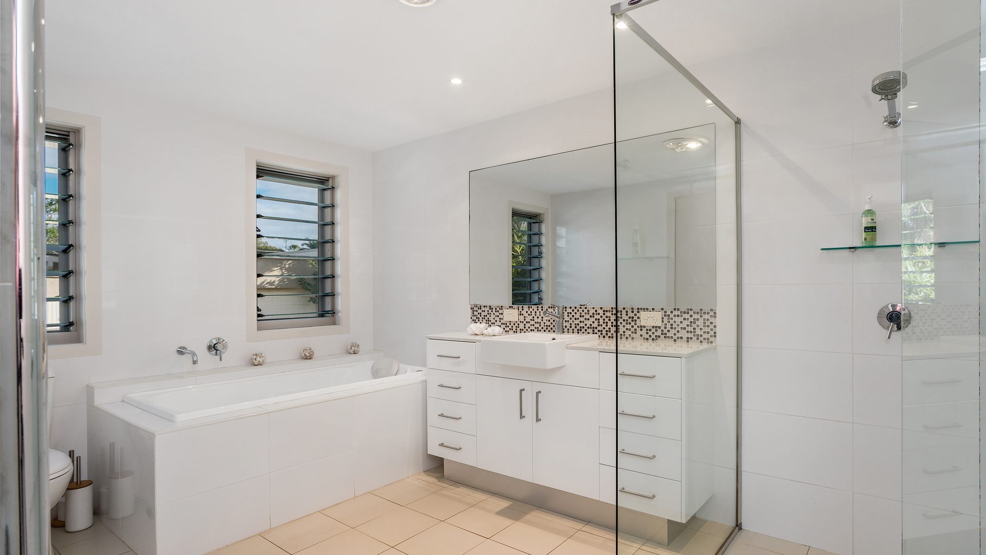 Sold - 51 Cowper Street - New Property in Byron Bay - Real Estate by  