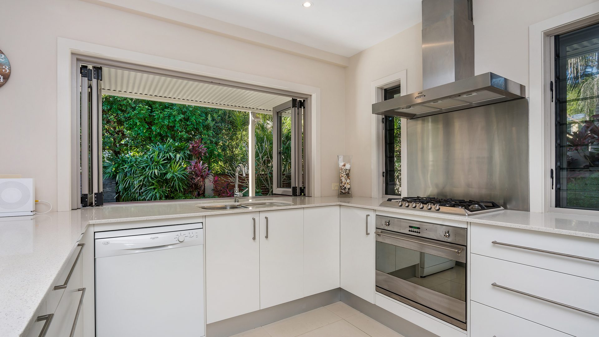 Sold - 51 Cowper Street - New Property in Byron Bay - Real Estate by  