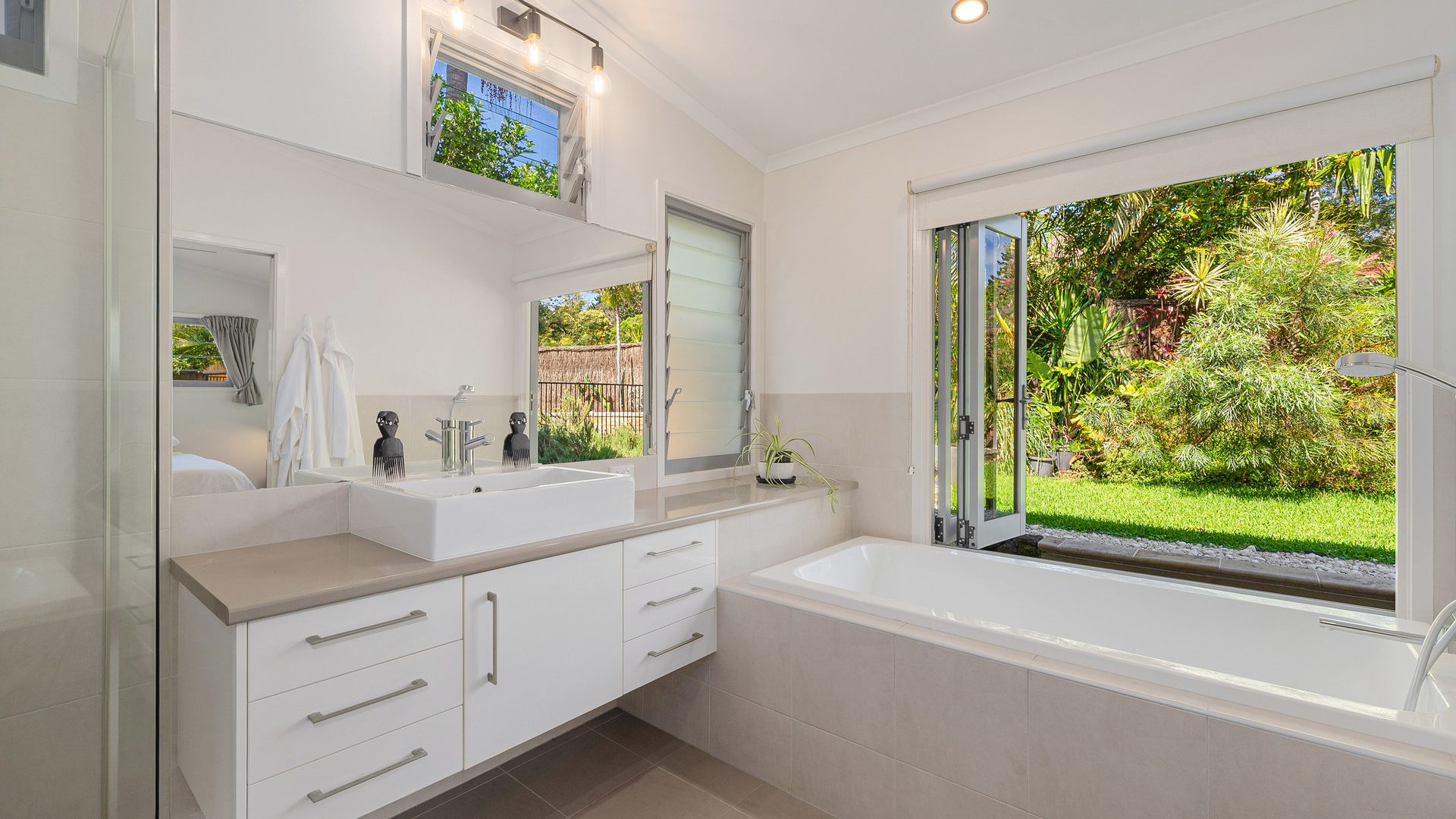 Sold - 1 Midgenberry Place - New Property in Suffolk Park - Real Estate by Nick Dunn
