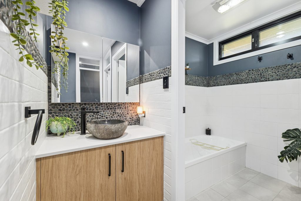 Sold - 14 Wharf Street - New Property in Broadwater - Real Estate by Adam & Maxine Gaiter