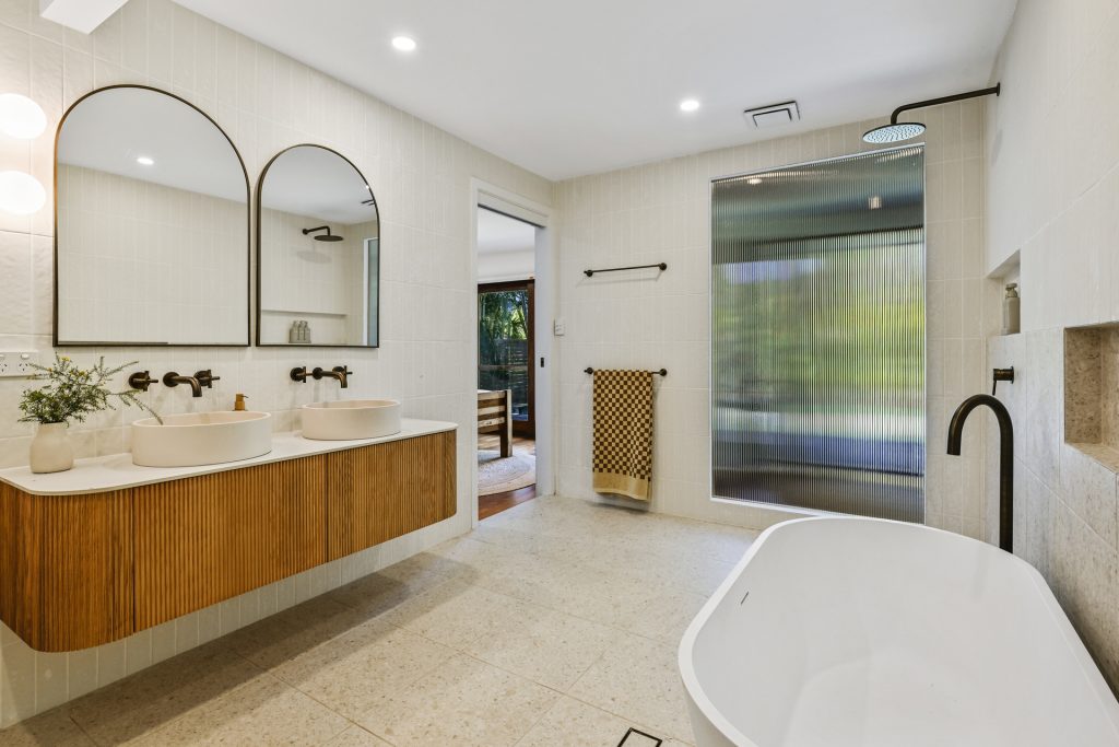 Sold - 156 Alcorn Street - New Property in Suffolk Park - Real Estate by Ian Daniels