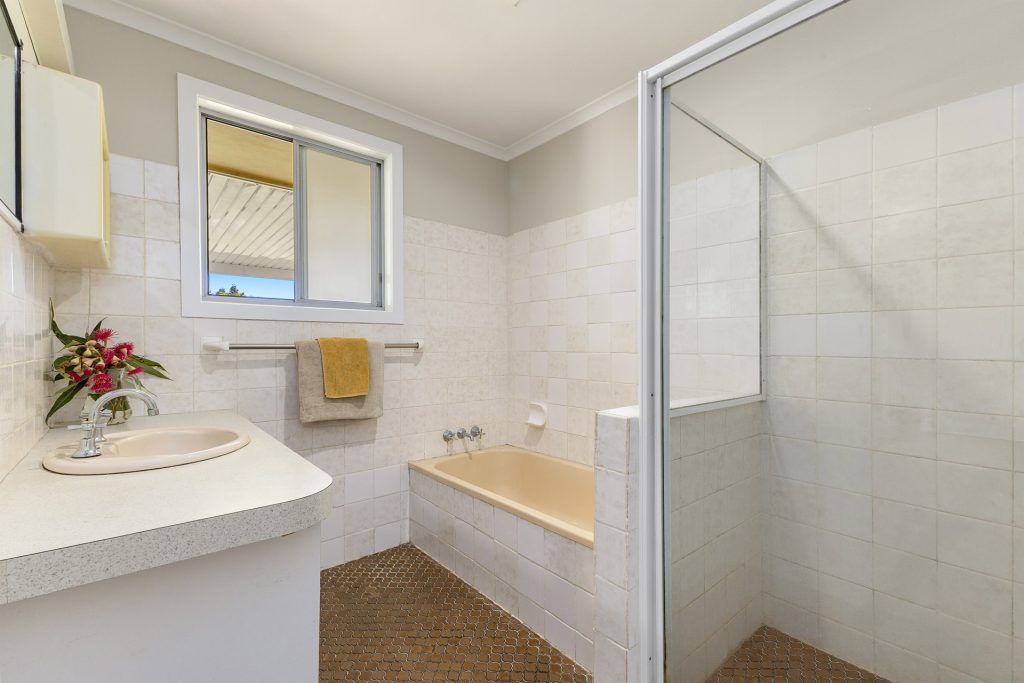 Sold - 1 Cook Road - New Property in Marom Creek - Real Estate by Bill Johnston