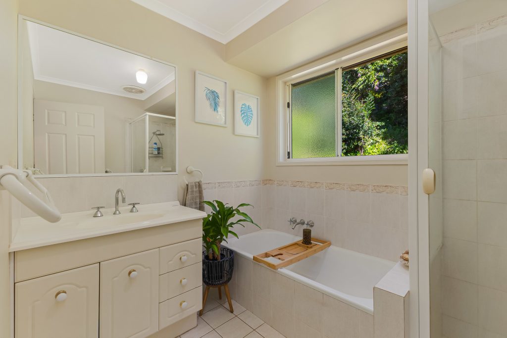 Sold - 44 Whispering Valley Drive - New Property in Richmond Hill - Real Estate by Bill Johnston