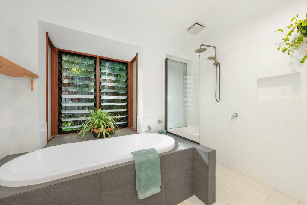 For Sale - 8 Tulipwood Court - New Property in Suffolk Park - Real Estate by Tezu Harrison