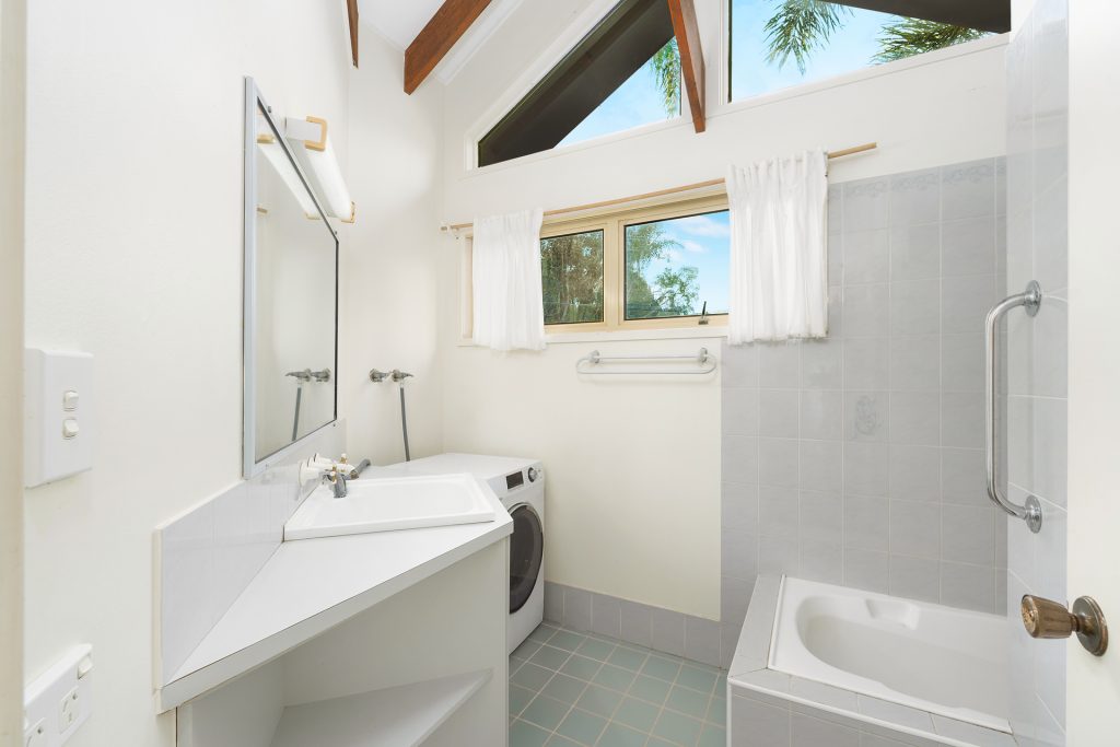 For Sale - 140 Bangalow Road - New Property in Byron Bay - Real Estate by Nick Dunn