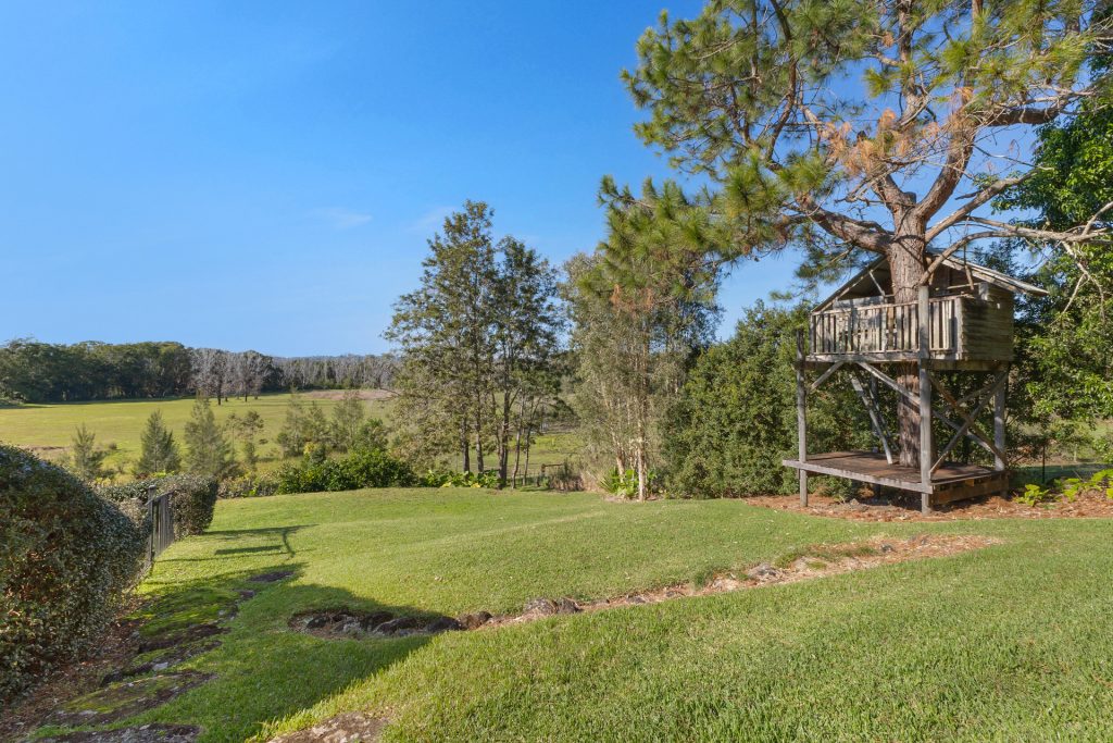 For Sale - 16 Rainforest Drive - New Property in Eltham - Real Estate by Bill Johnston