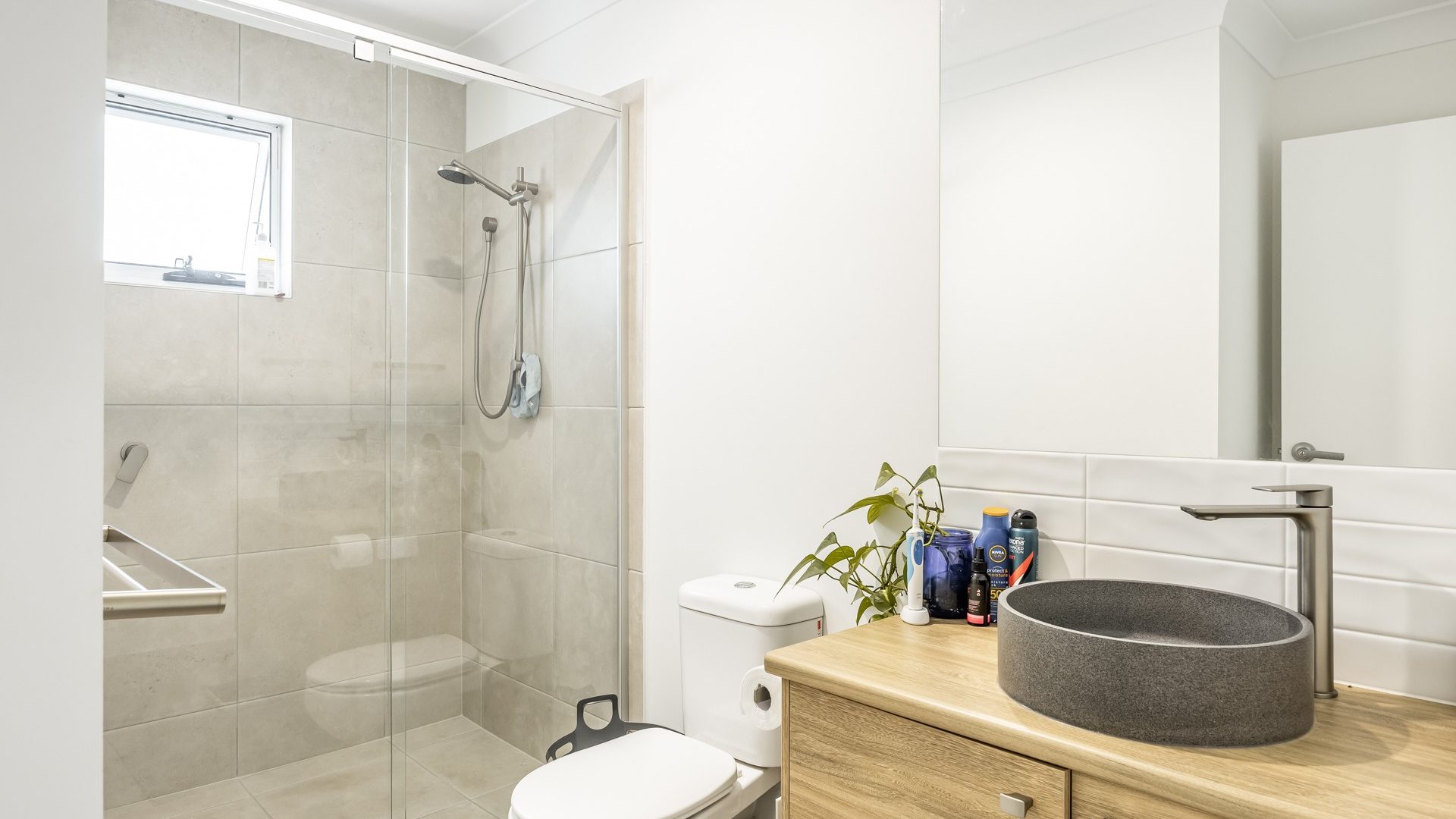 Leased - 19 Paddon Street - New Property in Broadwater - Real Estate by Zane Grier