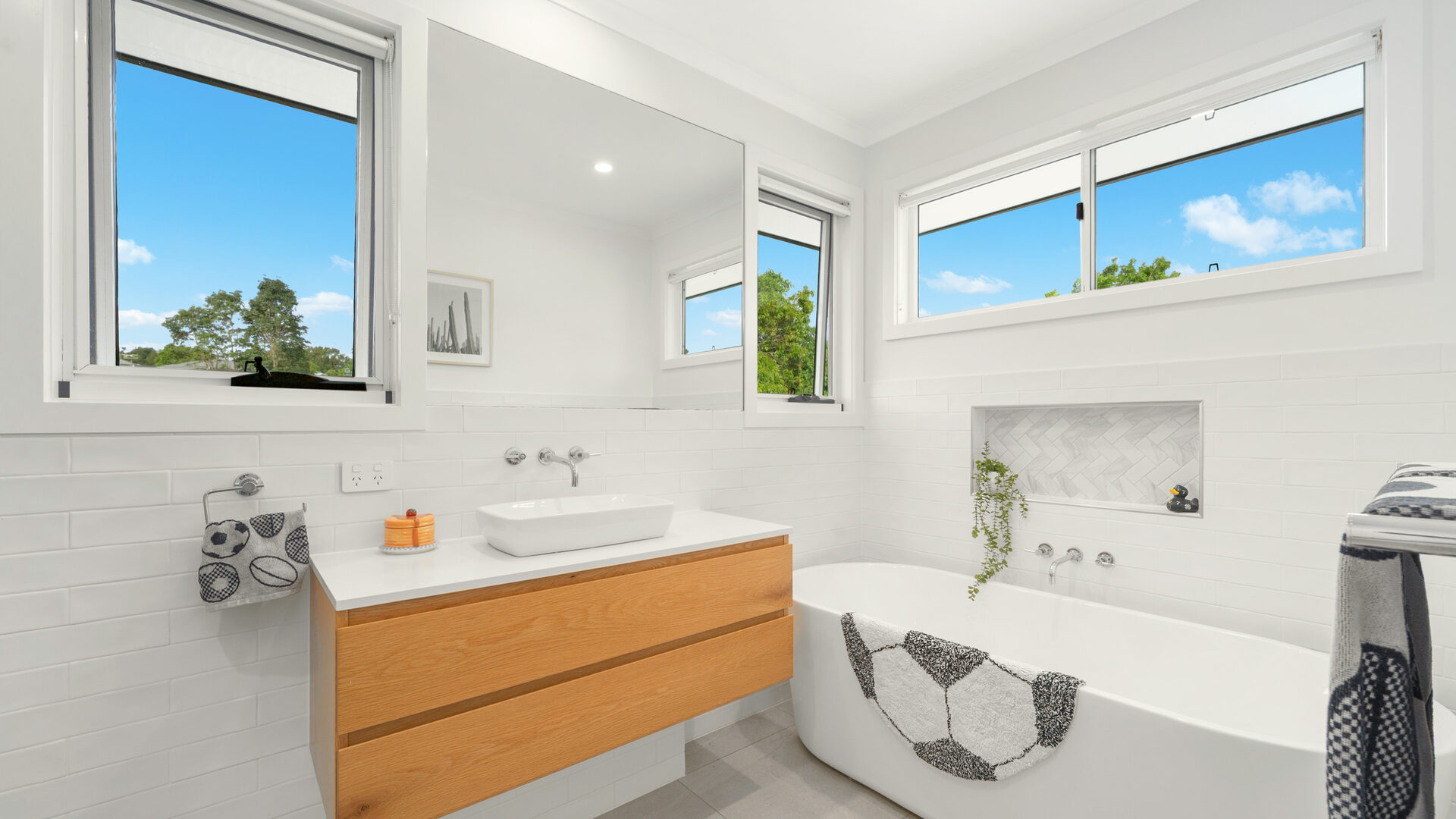 Auction - 44 Parrot Tree Place - New Property in Bangalow - Real Estate by Ryan McFarland