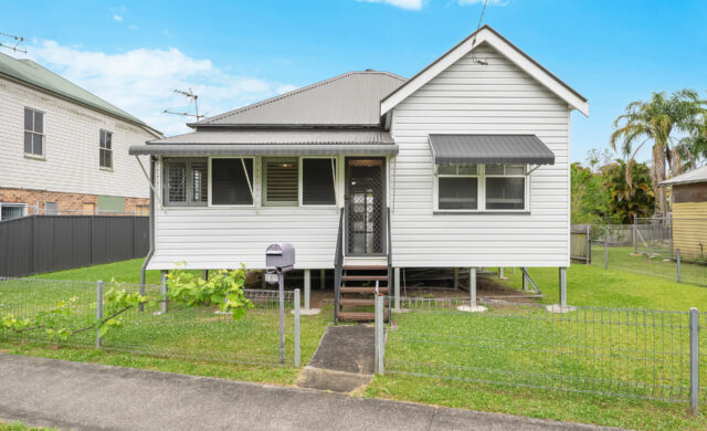 For Sale - 137 River Street - New Property in Woodburn - Real Estate by Adam & Maxine Gaiter