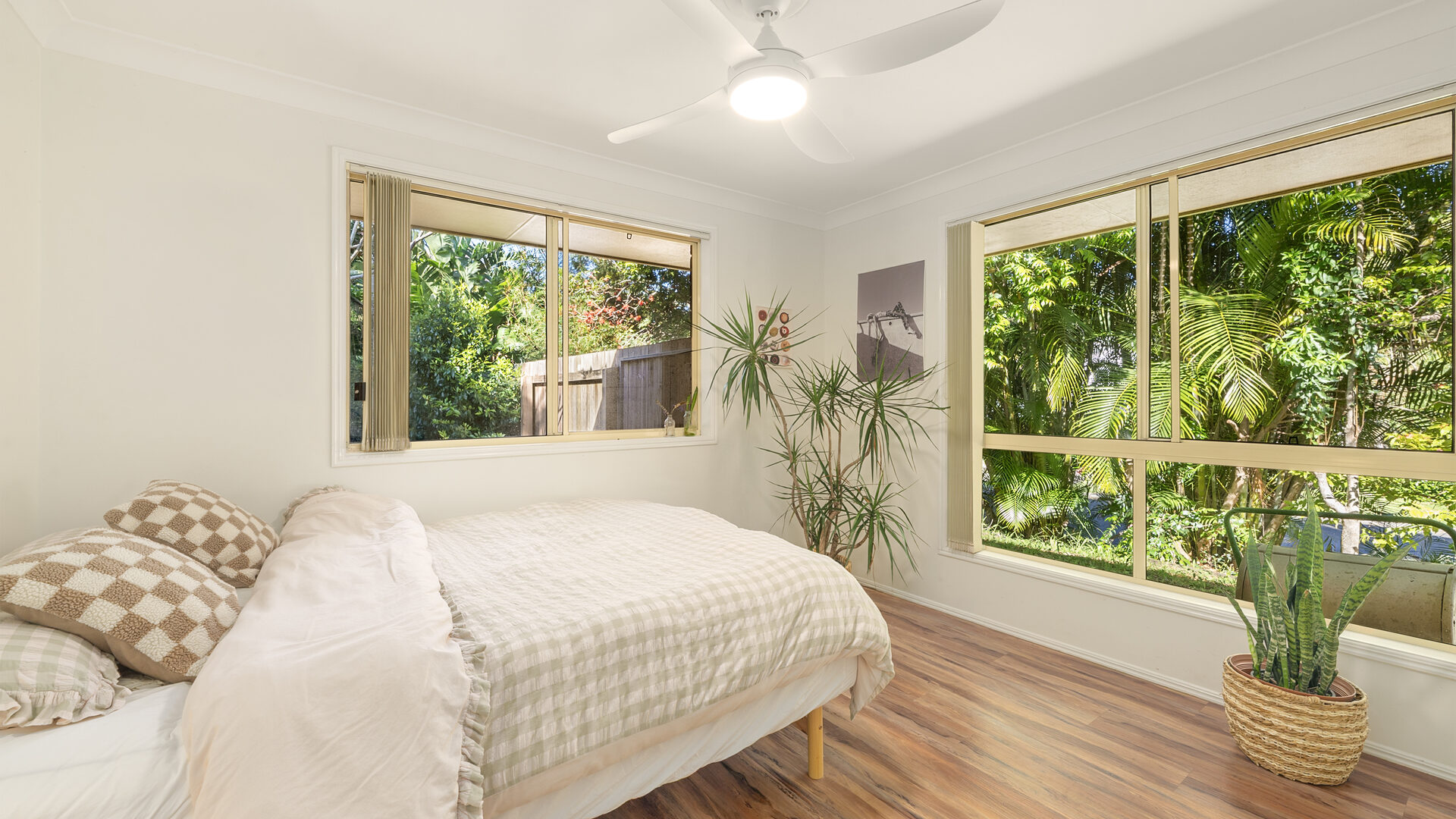 For Sale - 19 Corkwood Crescent - New Property in Suffolk Park - Real Estate by Ian Daniels