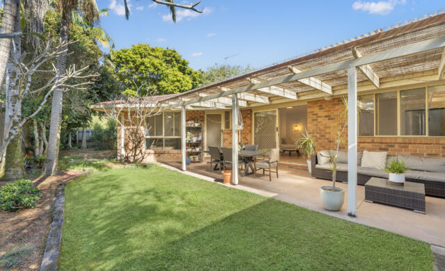 For Sale - 19 Corkwood Crescent - New Property in Suffolk Park - Real Estate by Ian Daniels