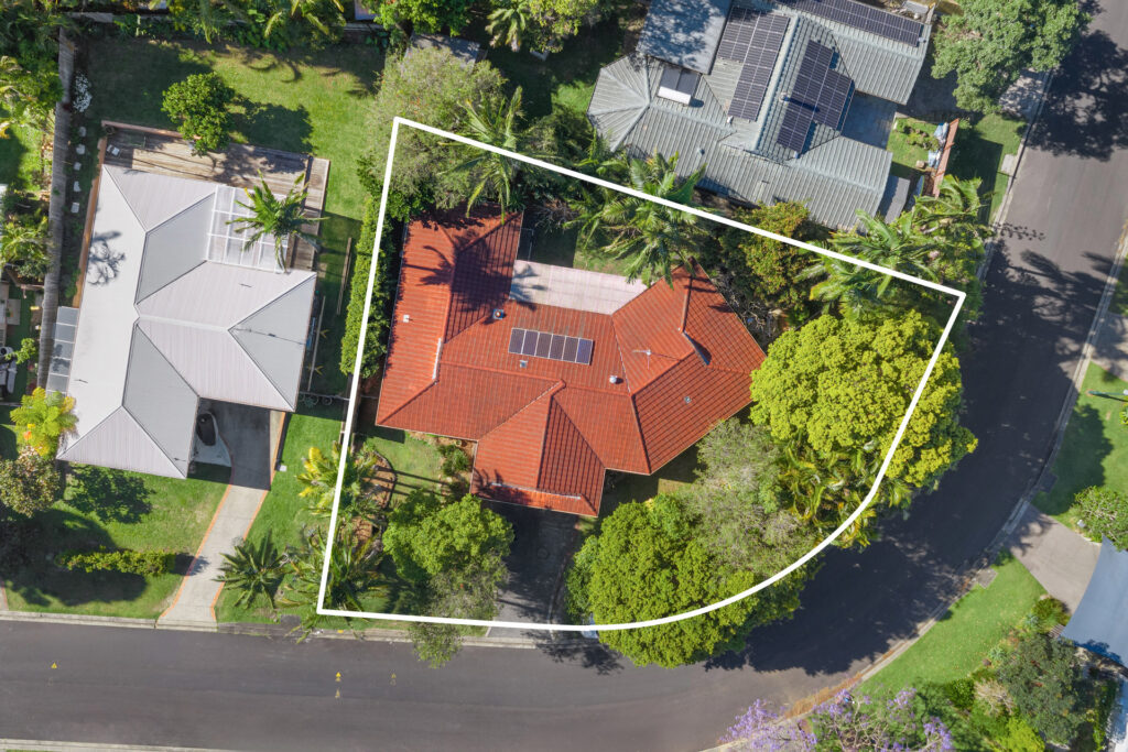 For Sale - 19 Corkwood Crescent - New Property in Suffolk Park - Real Estate by Ian Daniels
