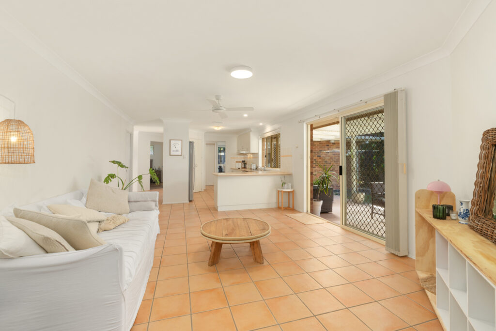 For Sale - 19 Corkwood Crescent - New Property in Suffolk Park - Real Estate by Ian Daniels