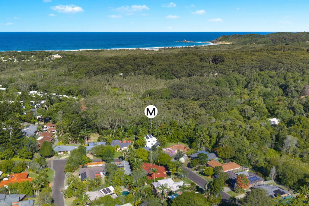 For Sale - 19 Corkwood Crescent - New Property in Suffolk Park - Real Estate by Ian Daniels