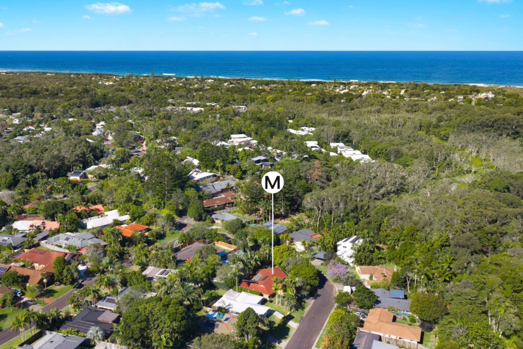 For Sale - 19 Corkwood Crescent - New Property in Suffolk Park - Real Estate by Ian Daniels